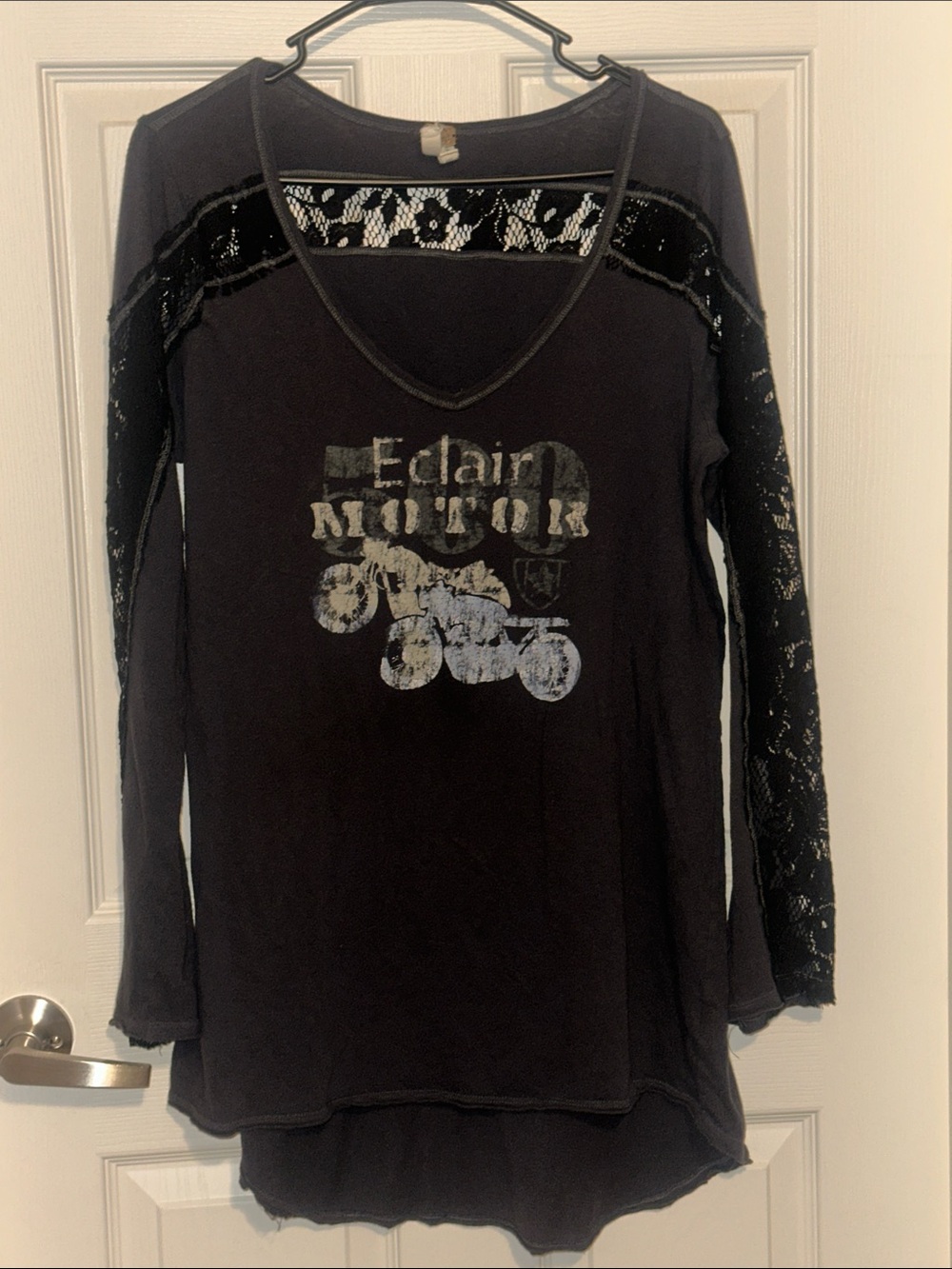 We The Free Black Long-Sleeve V-Neck Graphic Top with Lace Sleeves